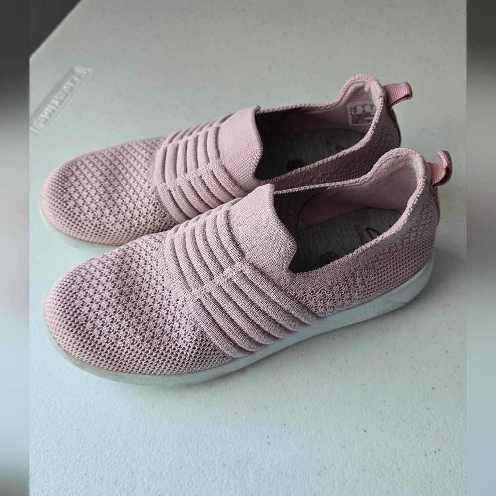 Clarks shoes Size 3
